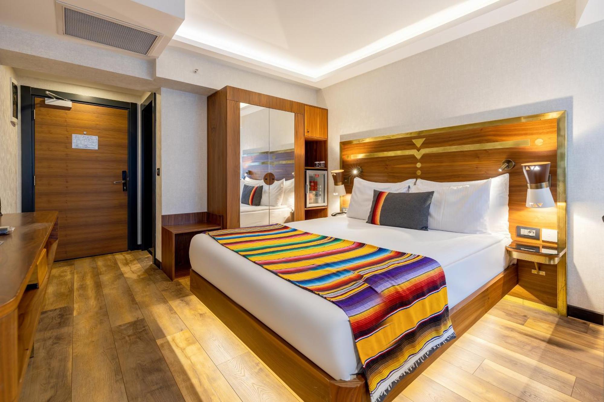 Hay Hotel Alsancak Esmirna Exterior foto