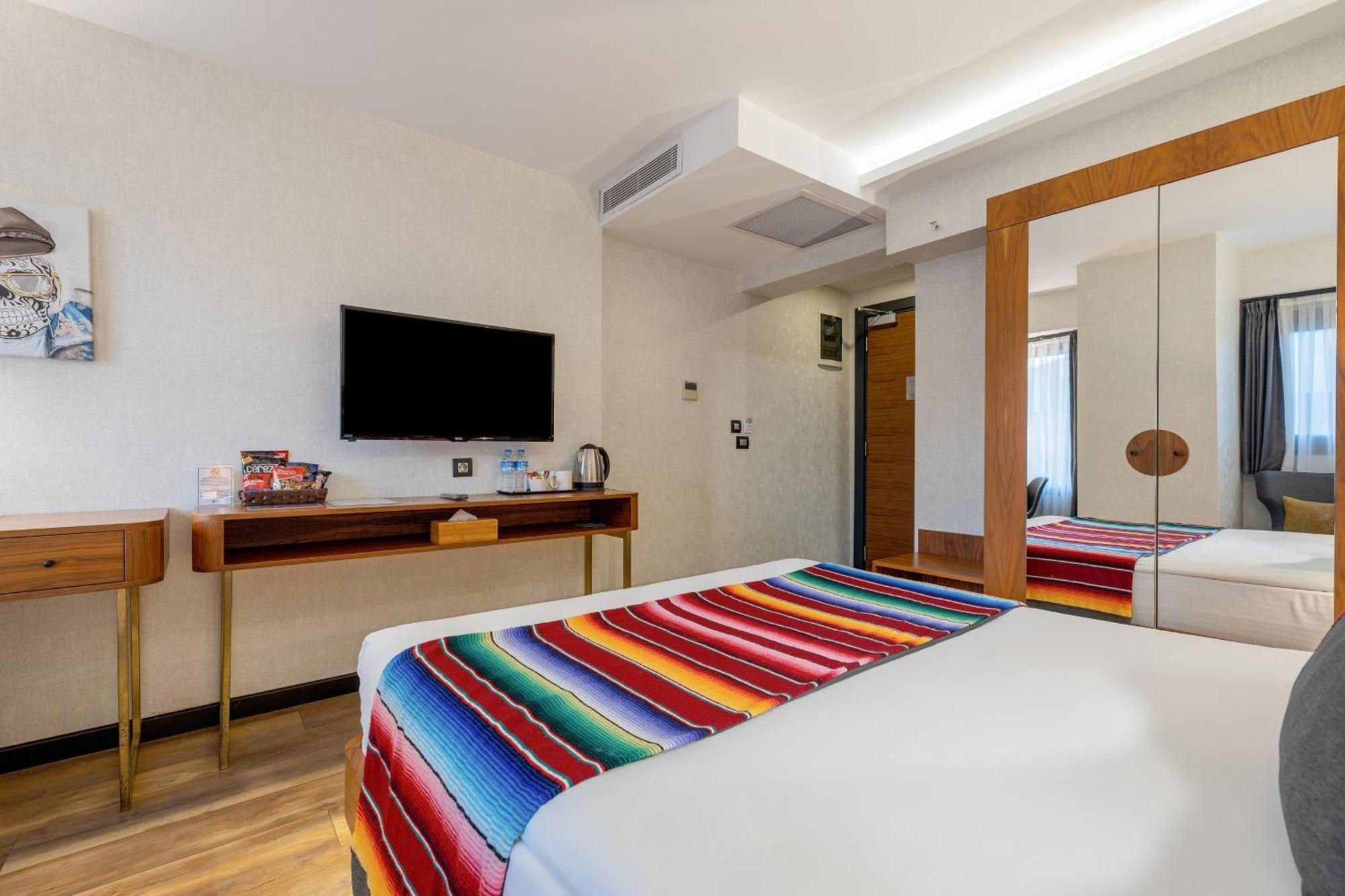 Hay Hotel Alsancak Esmirna Exterior foto