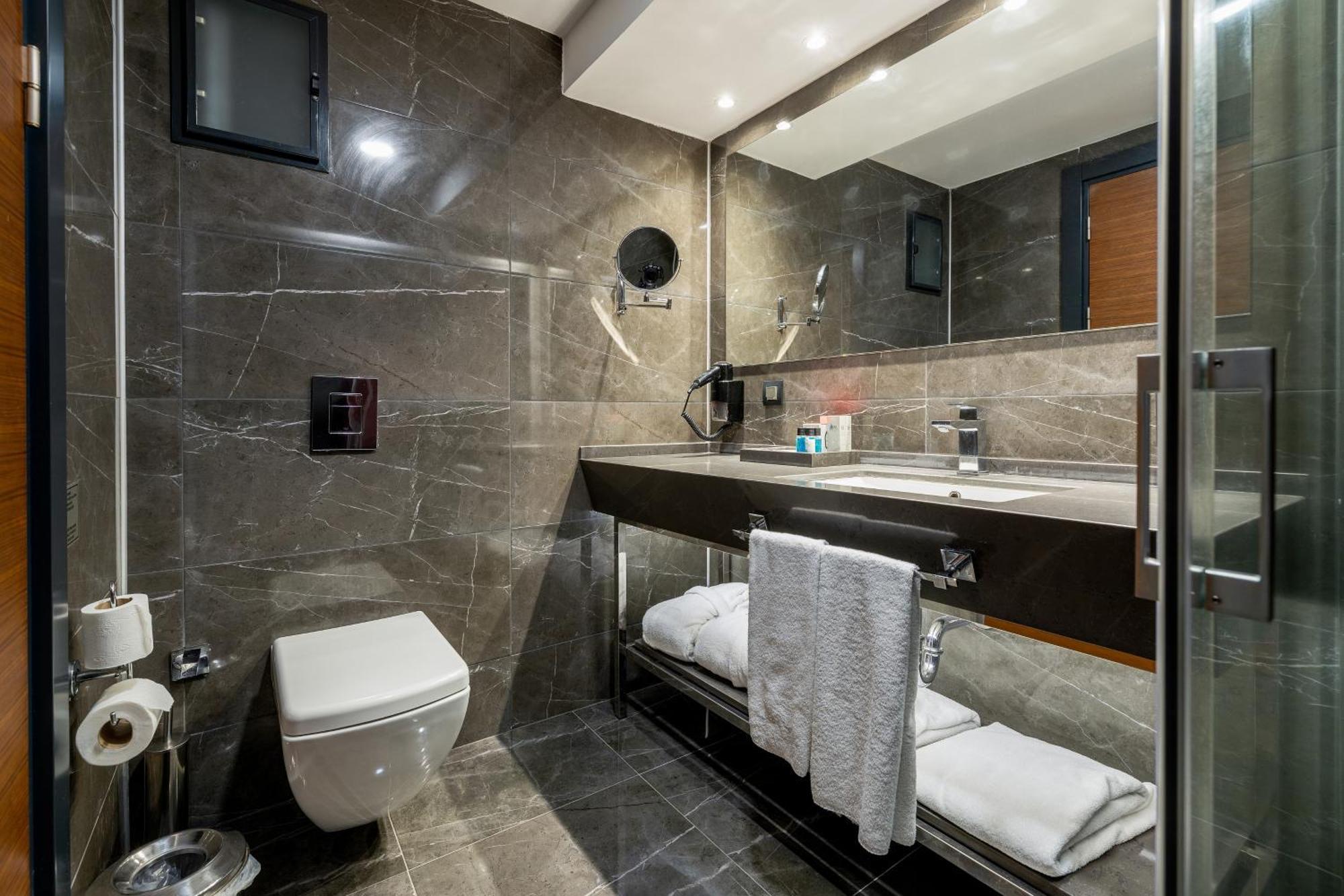 Hay Hotel Alsancak Esmirna Exterior foto