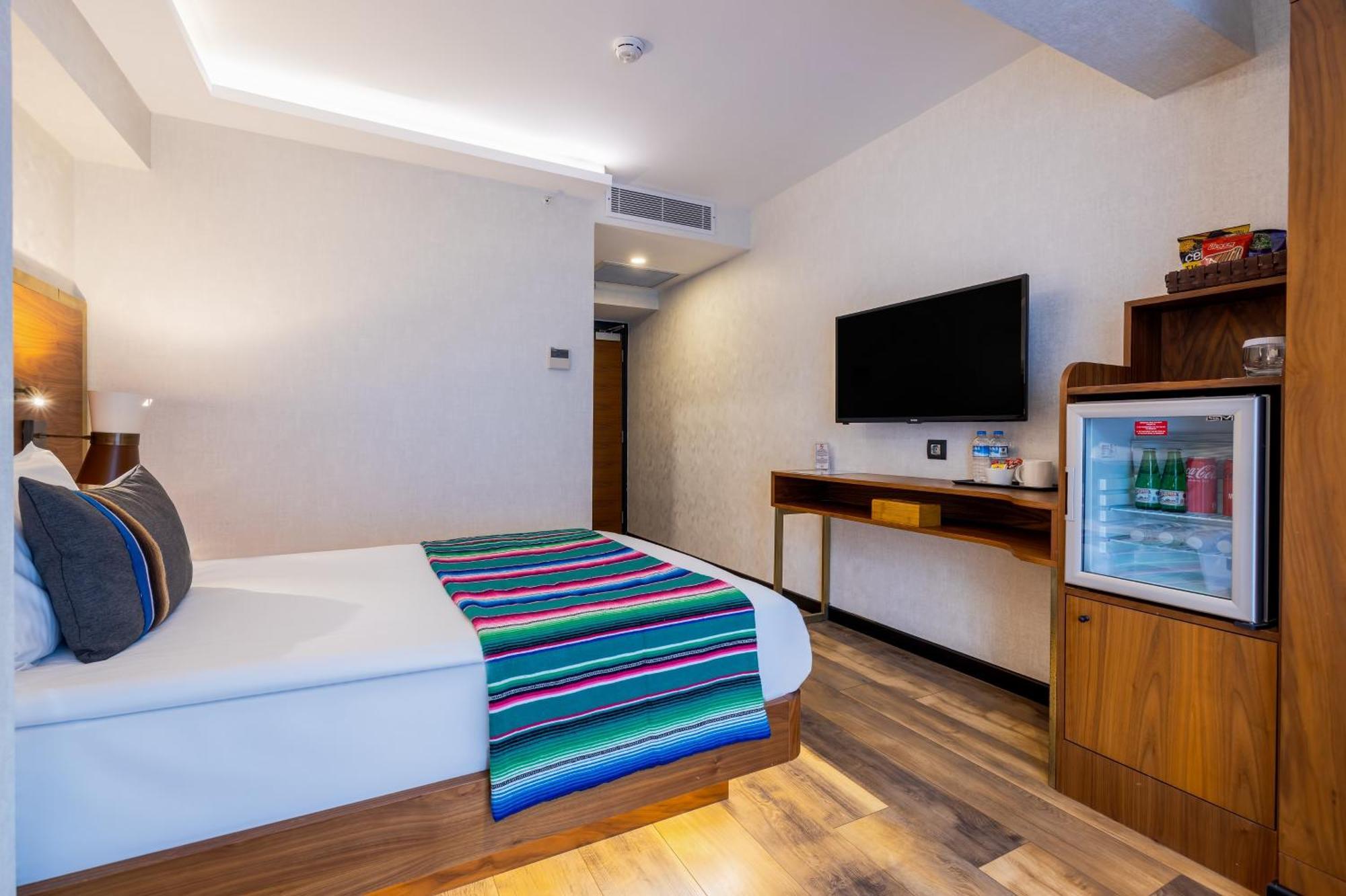 Hay Hotel Alsancak Esmirna Exterior foto